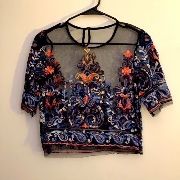 Embroidered crop top - Picture 2 of 2